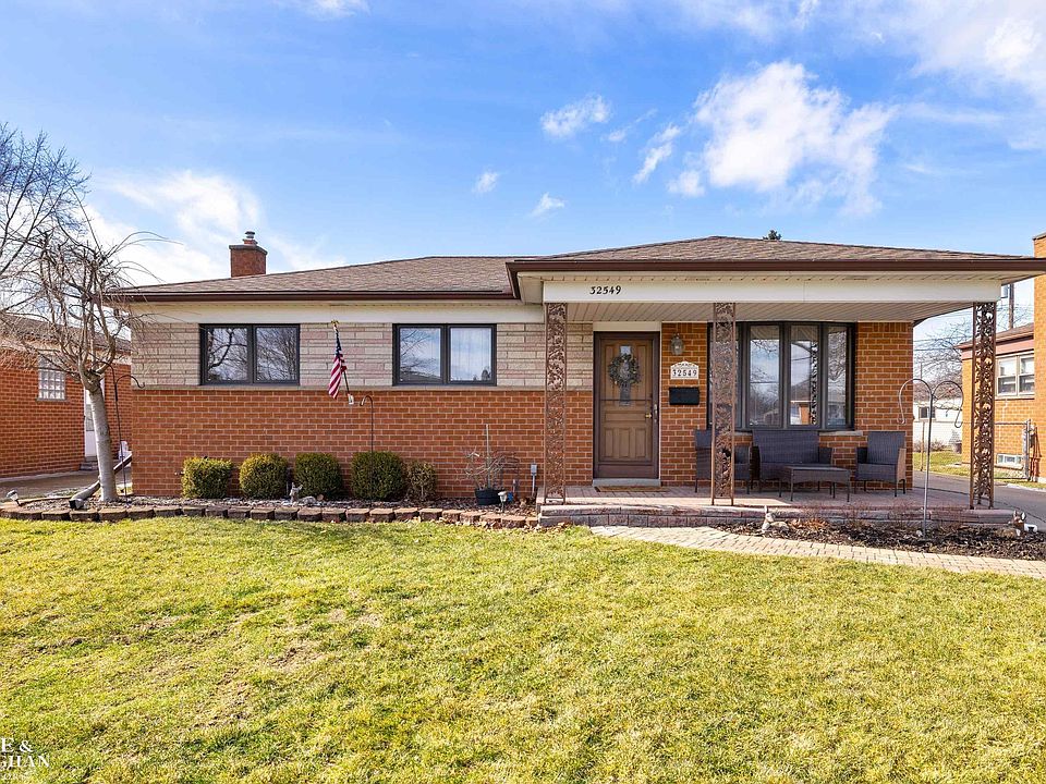 1st image of 32549 Gloede Dr
