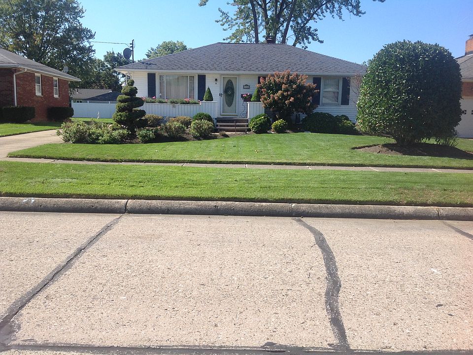 1st image of 3116 Regina Ave