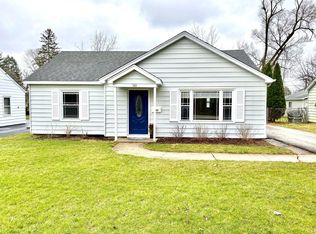 543 Greenwood Ave, Mundelein, IL