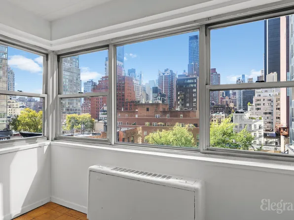 211 East 53rd Street image 2 of 7