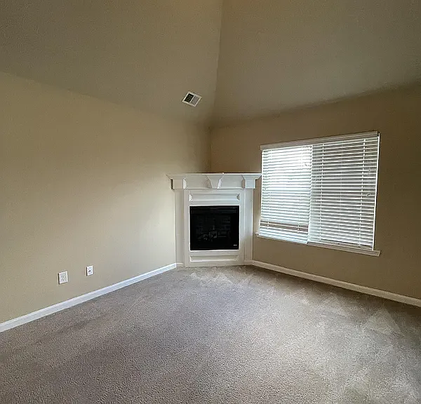 6069 Reynolds Cir — Photo 35