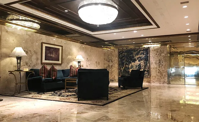 Rented by Theofanis Farserotis, LREB | media 10