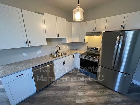 5th image of 3400 E 14th St #1E