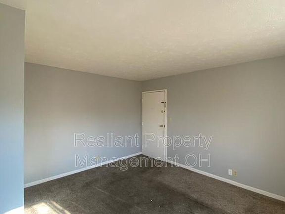 3rd image of 3821 Jefferson Ave Unit 11