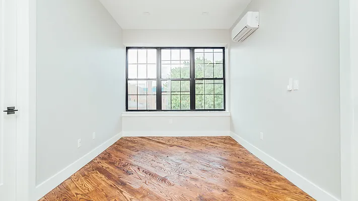 Rented by Nooklyn NYC LLC | media 32