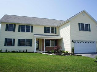 145 Lynx Dr, Hanover, PA 17331