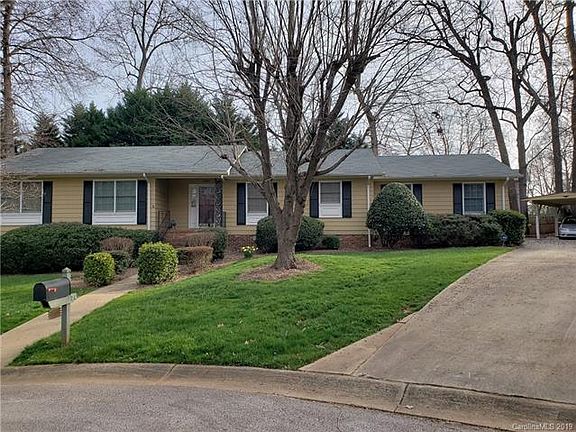 2nd image of 725 Knollwood Ct