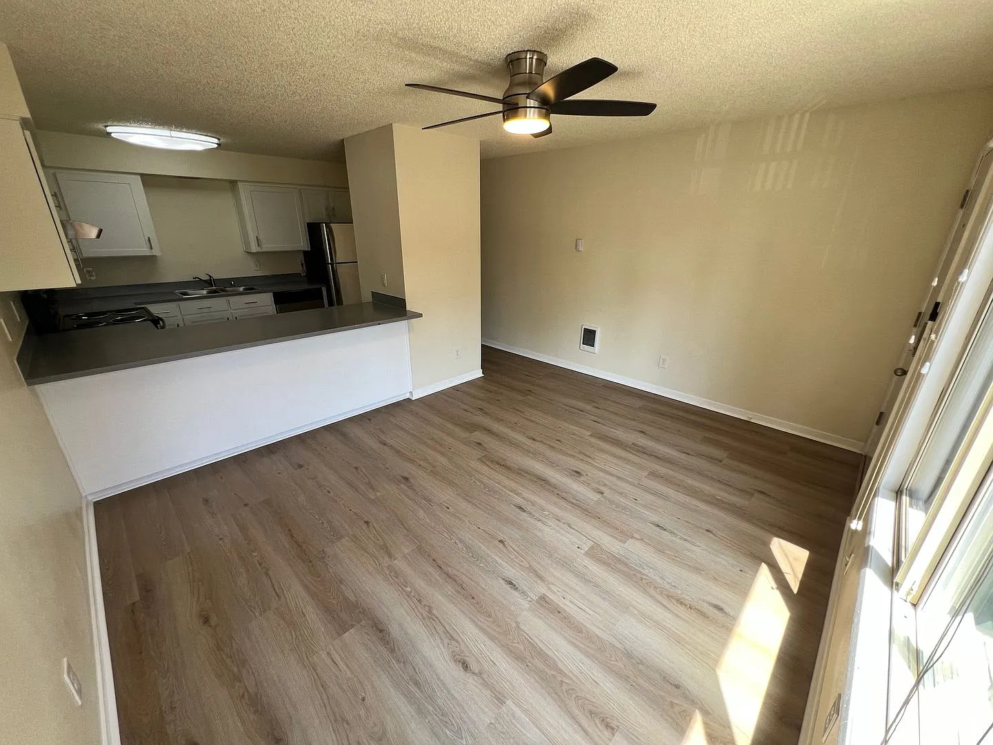 Updated NE Portland Apartments — Photo 4