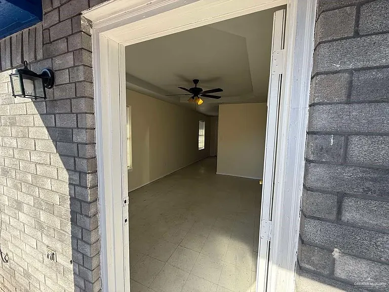 209 N Bluebonnet St — Photo 13