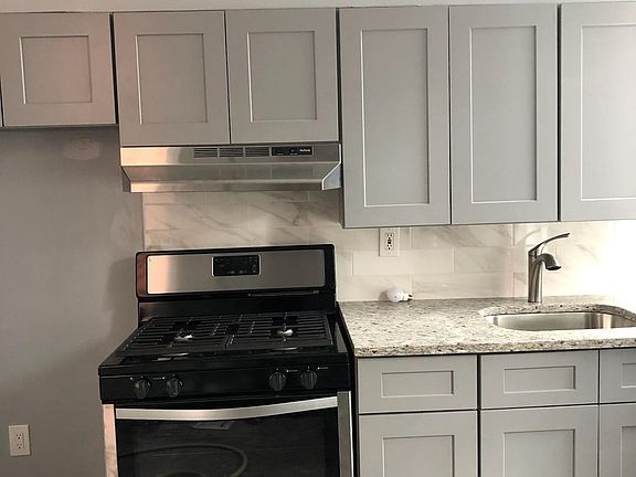 2nd image of 900 Bergenline Ave #8