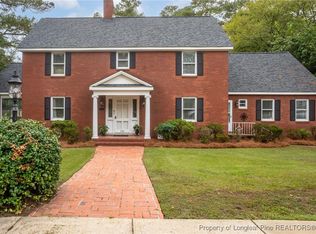 226 Valley Rd, Fayetteville, NC 28305