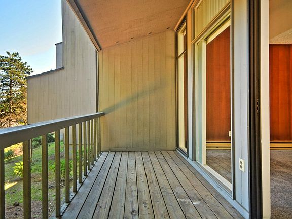 4th image of 6352 137th Pl NE APT 260