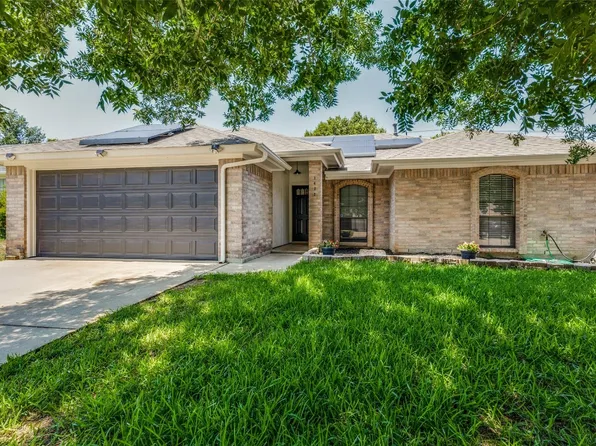 1432 Clarendon St, Fort Worth, TX 76134