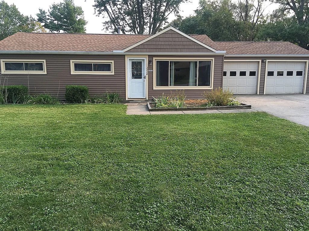 3716 Grafton Rd photo 1