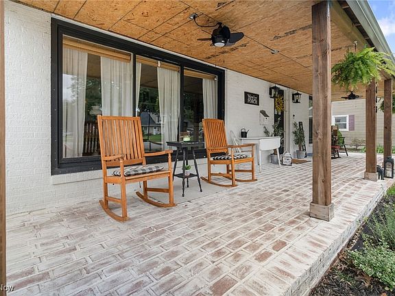 5th image of 3443 Atterbury St