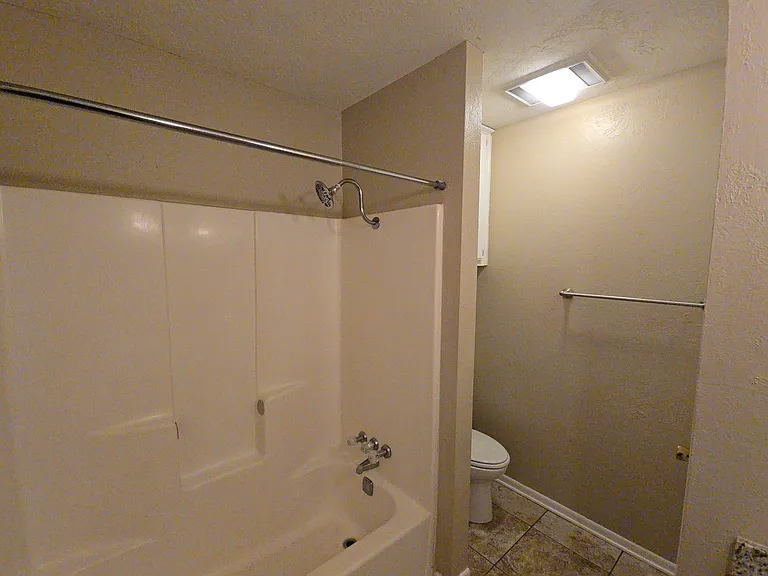 629 W Ridge Dr — Photo 15