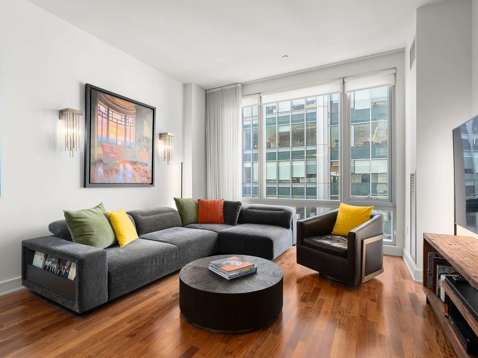 2 bed, 2.0 bath, 1263 sqft, $8,000 — Photo 3