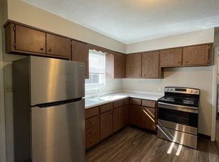 3900 Esther Ln #25, Hermitage, PA 16148