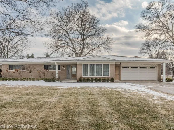 11416 E Thirteen Mile Rd, Warren, MI 48093