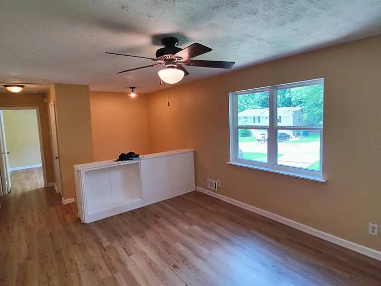2399 Melody Ln NW — Photo 6