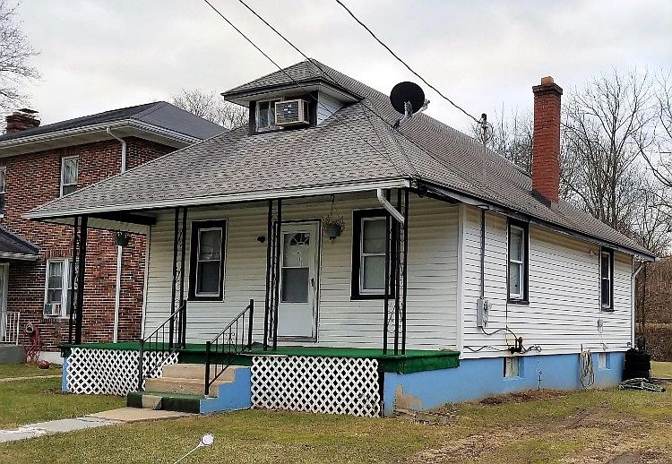 1st image of 710 Glenwood St
