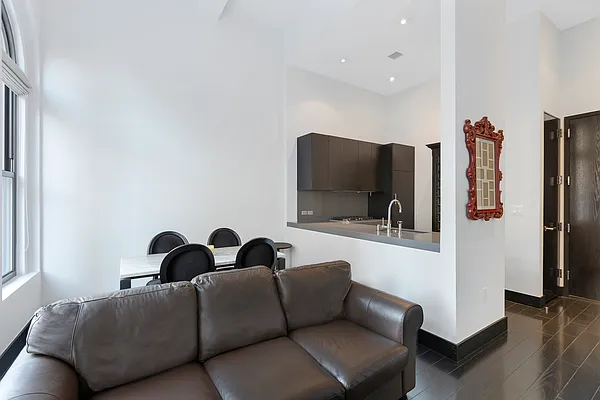 Rented by Compass | media 10