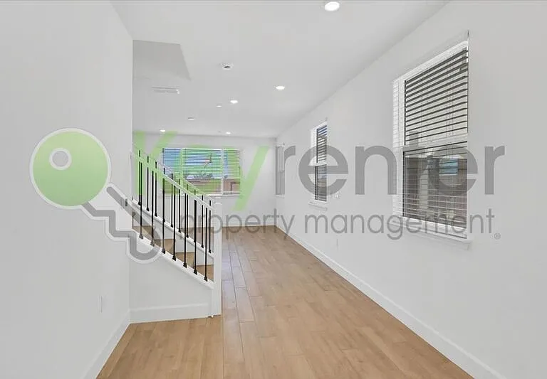 224 Twilight Peak Ct — Photo 6