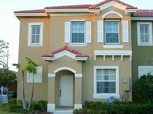 621 E Mowry Ct, Homestead, FL 33030