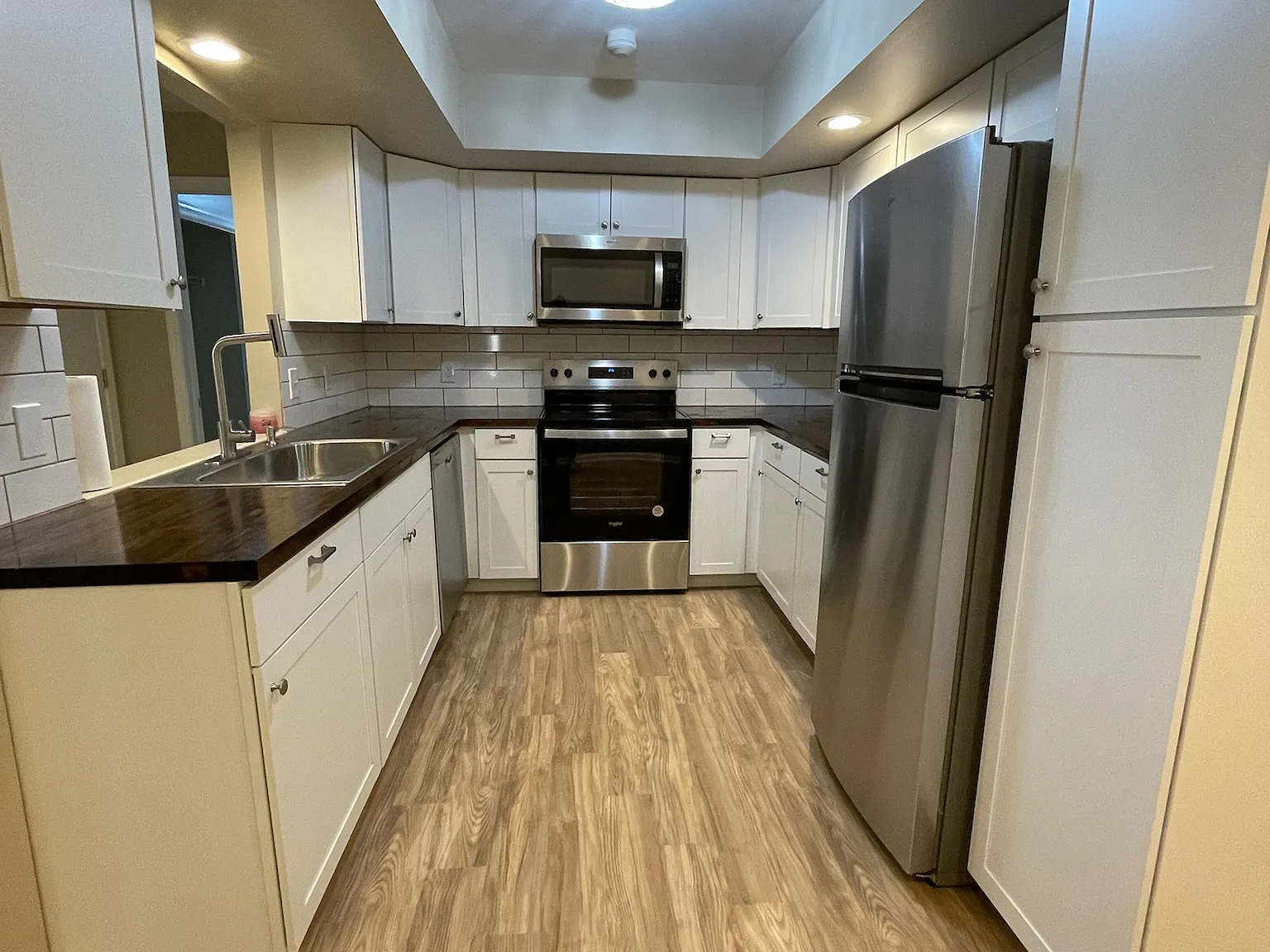 2 bed, 1800 sqft, $2,650 — Photo 4