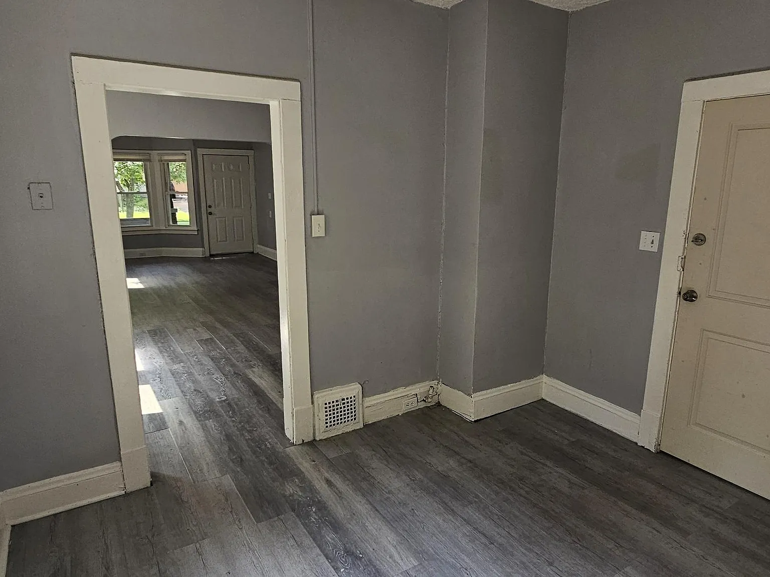 11229 Parkview Ave — Photo 4