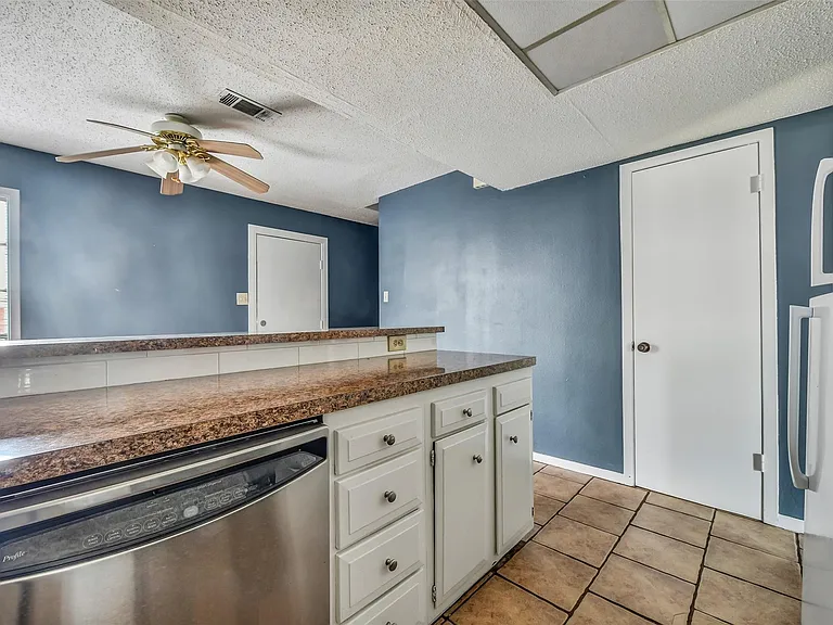 1817 Biovu Dr — Photo 11