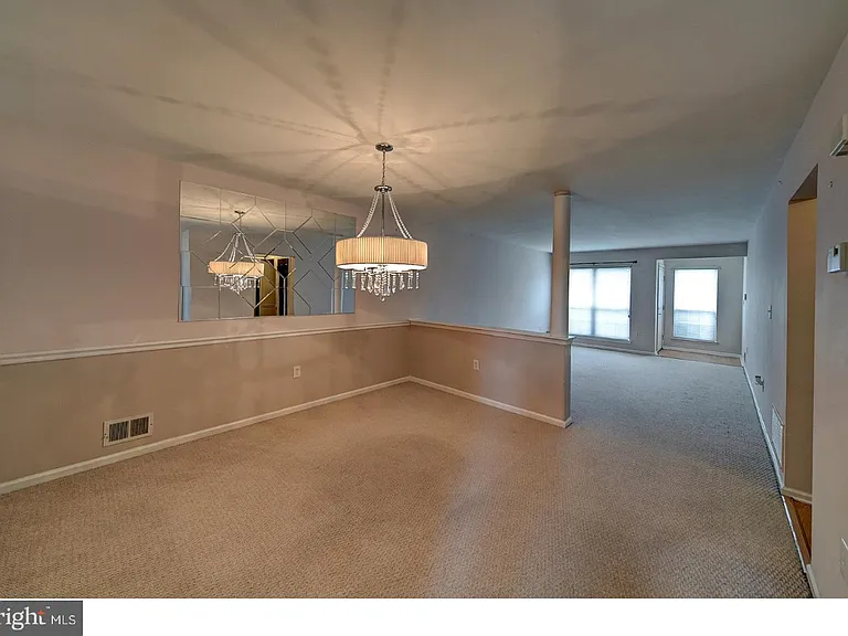 406 Pebble Creek Ct — Photo 5