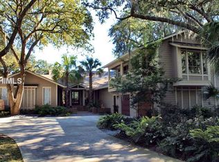 70 N Calibogue Cay Rd, Hilton Head Island, SC 29928