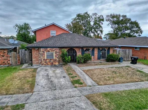 7809 Ligustrum Dr, New Orleans, LA 70126