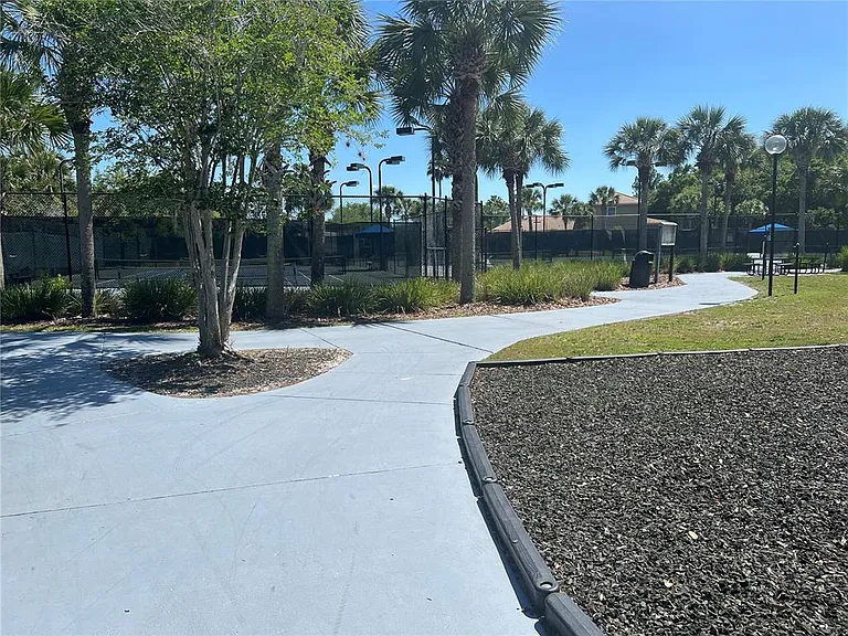 20027 Heritage Point — Photo 32