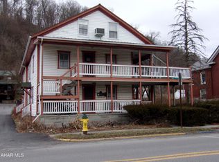 219 W Main St, Everett, PA 15537