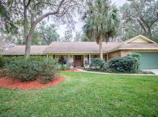 2136 Hidden Pine Ln, Apopka, FL 32712
