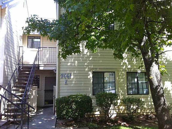 2nd image of 7441 Auburn Oaks Ct APT L