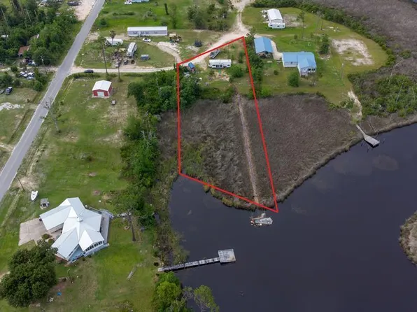 126 Boucher Ln, Port Saint Joe, FL 32456