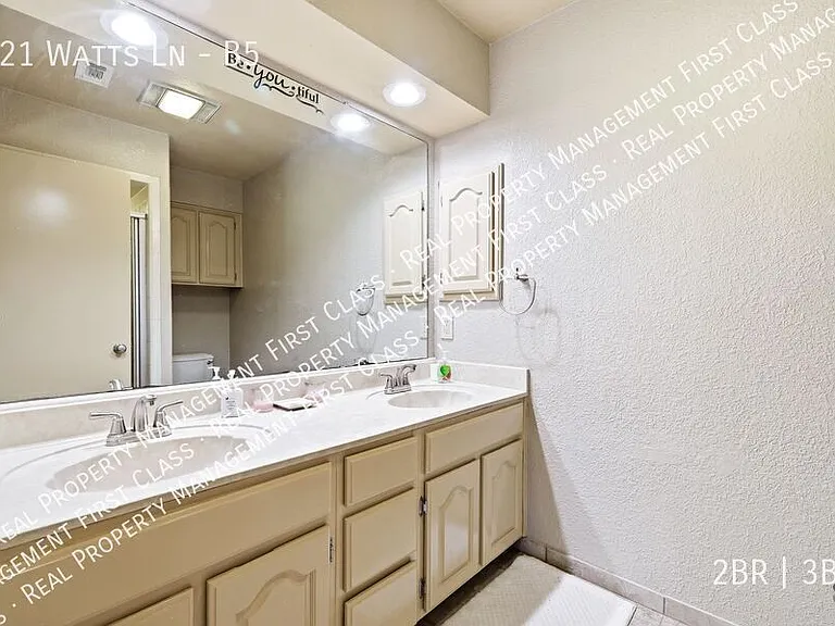421 Watts Ln #B5 — Photo 19