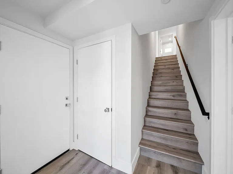 11522 Emelita Property LLC — Photo 34