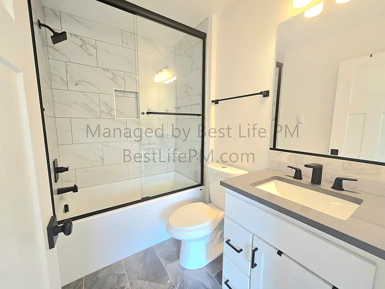 310 NE 58th Ave — Photo 25