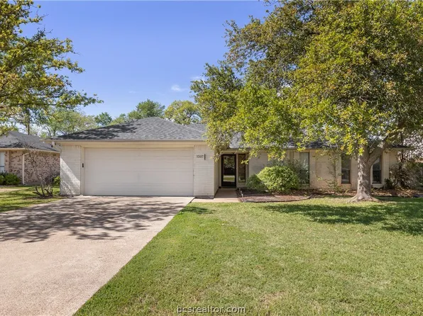1207 Van Horn Dr, College Station, TX 77845