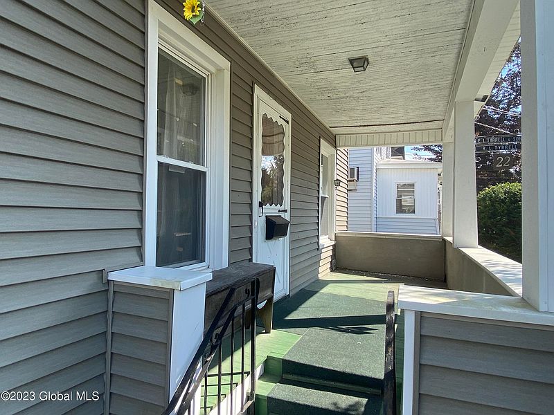 4th image of 22 Alexander Street