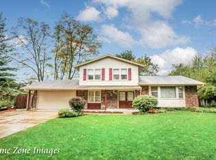 5 Assembly Ct, Bolingbrook, IL 60440