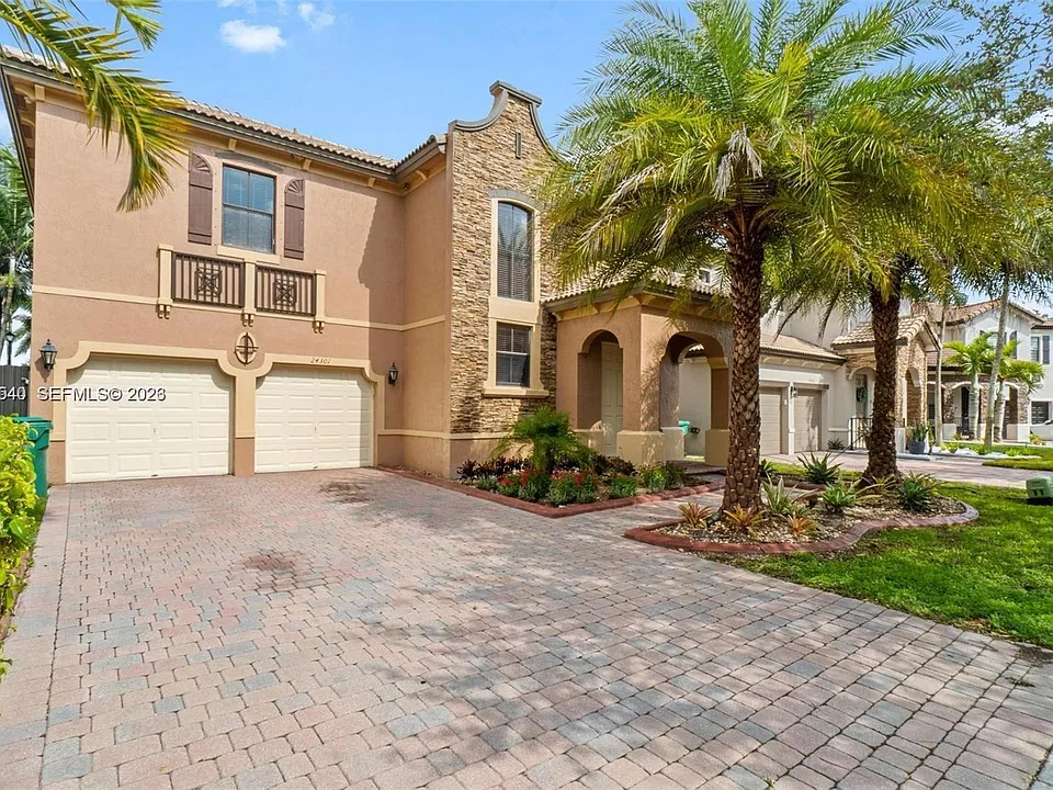24301 SW 112th Ave