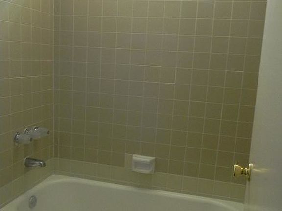 5th image of 326 Lime St APT A