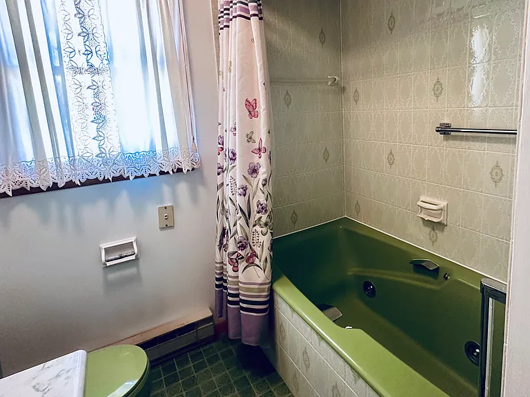410 Barbara Dr — Photo 16