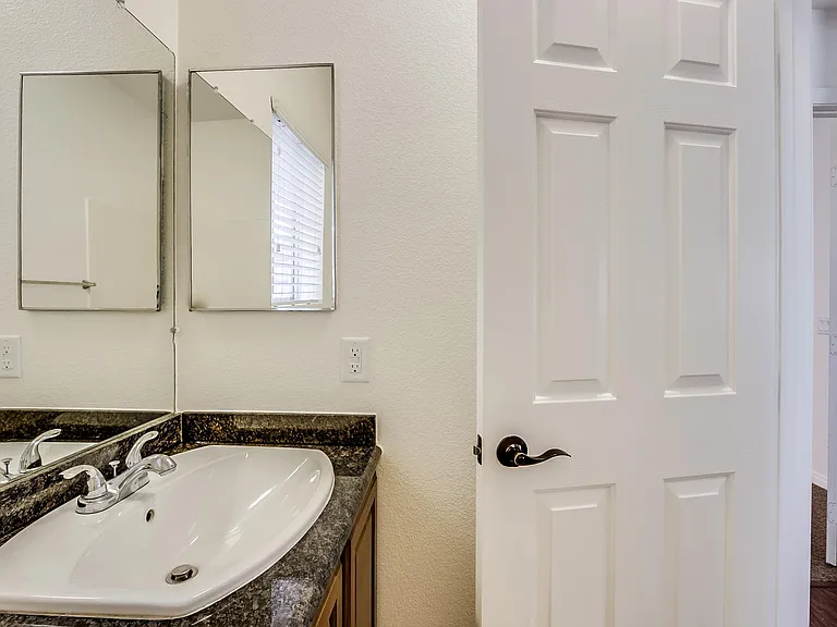 Full Bathroom, 1st Floor