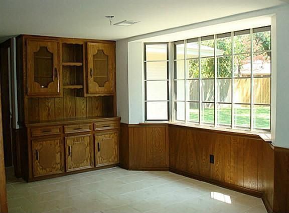 5th image of 2005 Woodbrook St